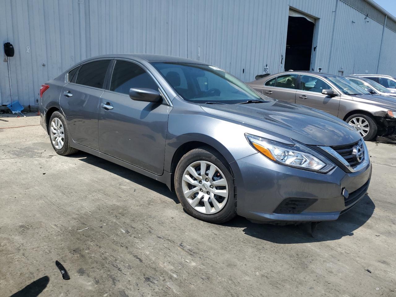 2017 Niss Altima 2.5 - Фото 4