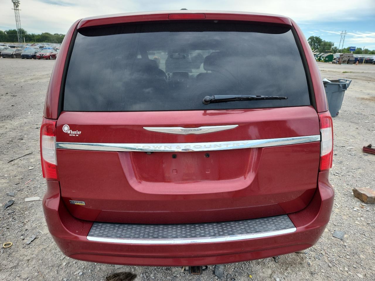 2015 Chrysler Town & Country Touring - Фото 6