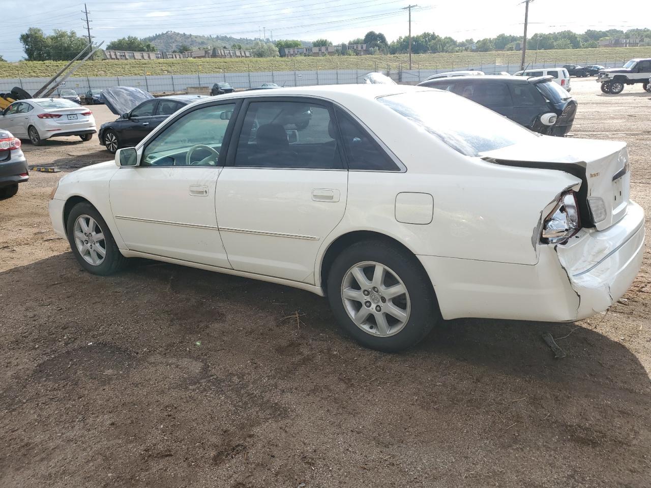 2001 Toyota Avalon Xl - Image 2