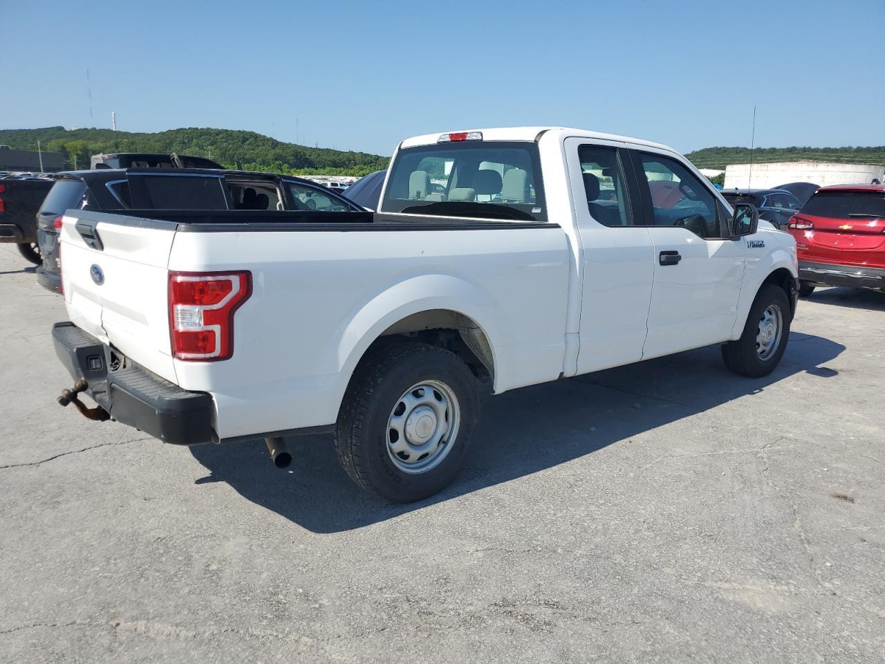 2018 Ford F150 Super Cab - Фото 3