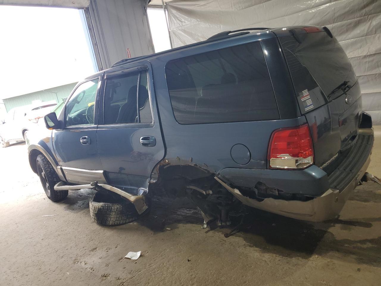 2004 Ford Expedition Eddie Bauer - Image 2