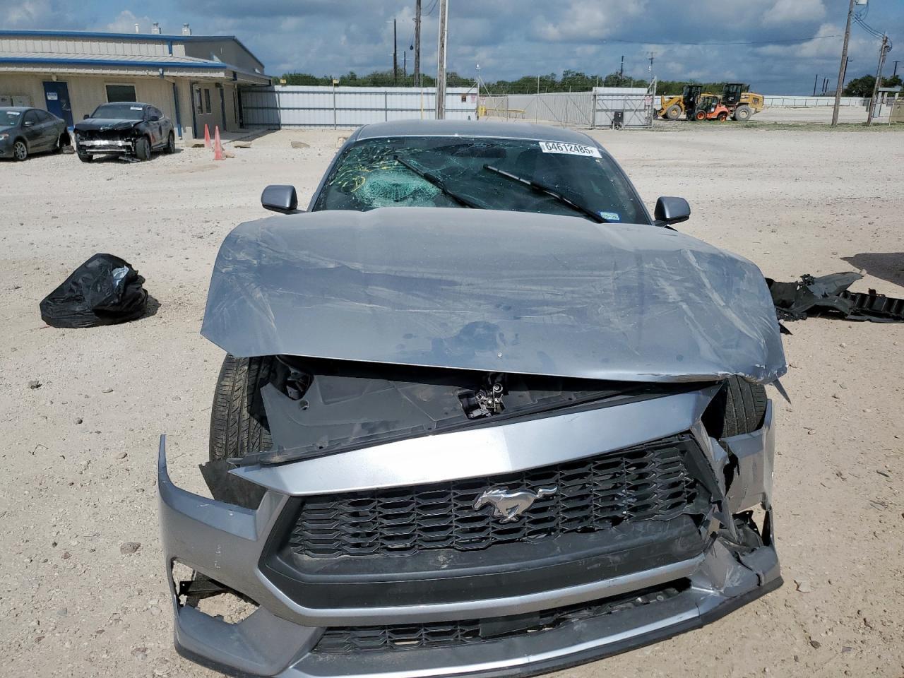 2024 Ford Mustang - Фото 5