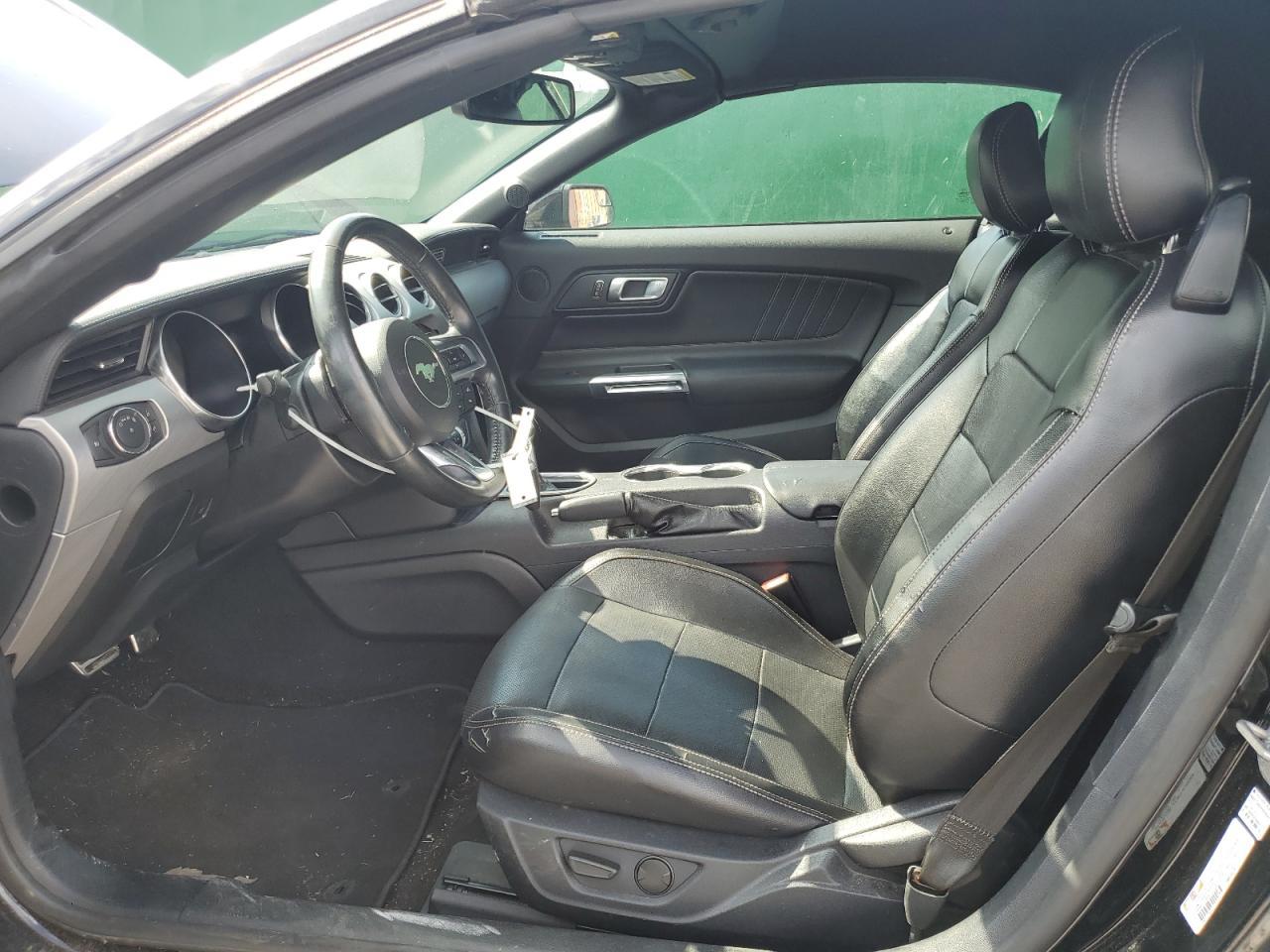 2020 Ford Mustang - Фото 7