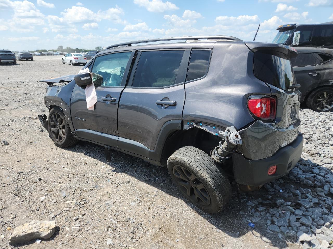 2018 Jeep Renegade Latitude - Фото 2
