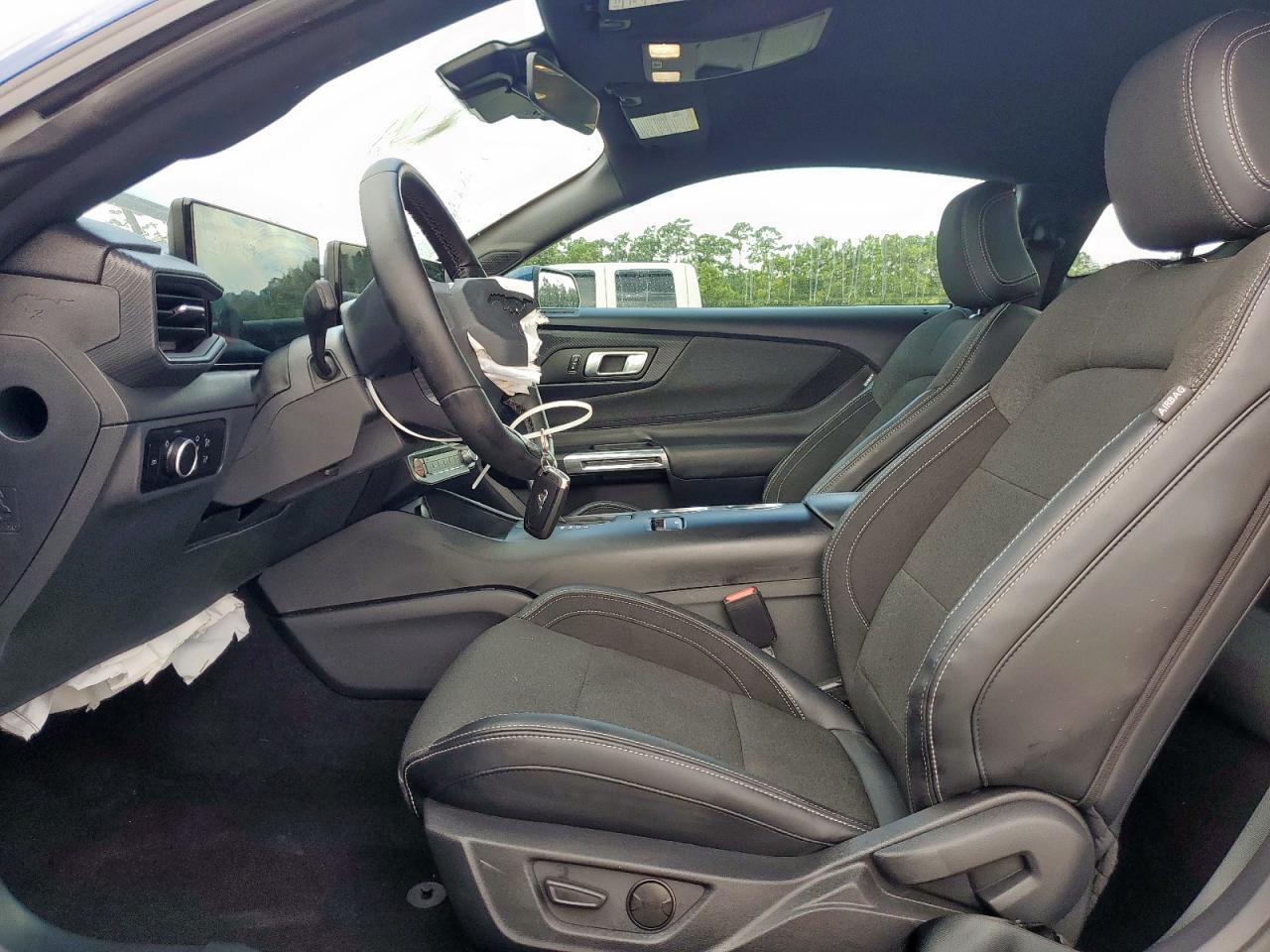 2024 Ford Mustang - Image 7