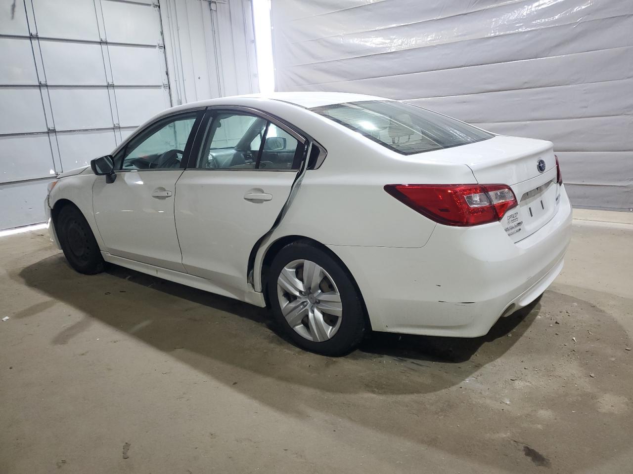 2015 Subaru Legacy 2.5I - Фото 2