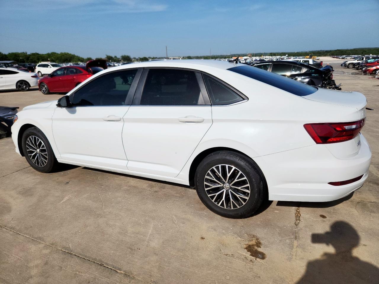 2021 Volkswagen Jetta S - Фото 2