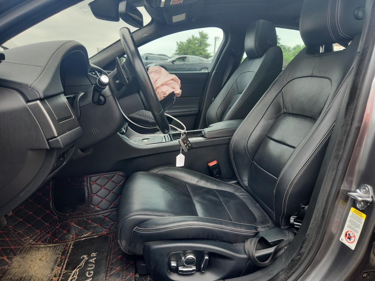 2017 Jaguar Xf S - Image 7