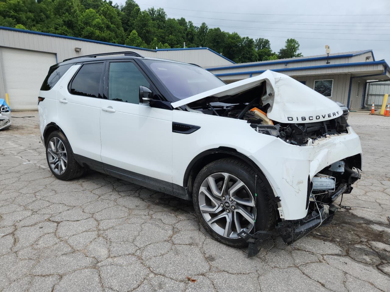 2020 Land Rover Discovery Landmark - Фото 4