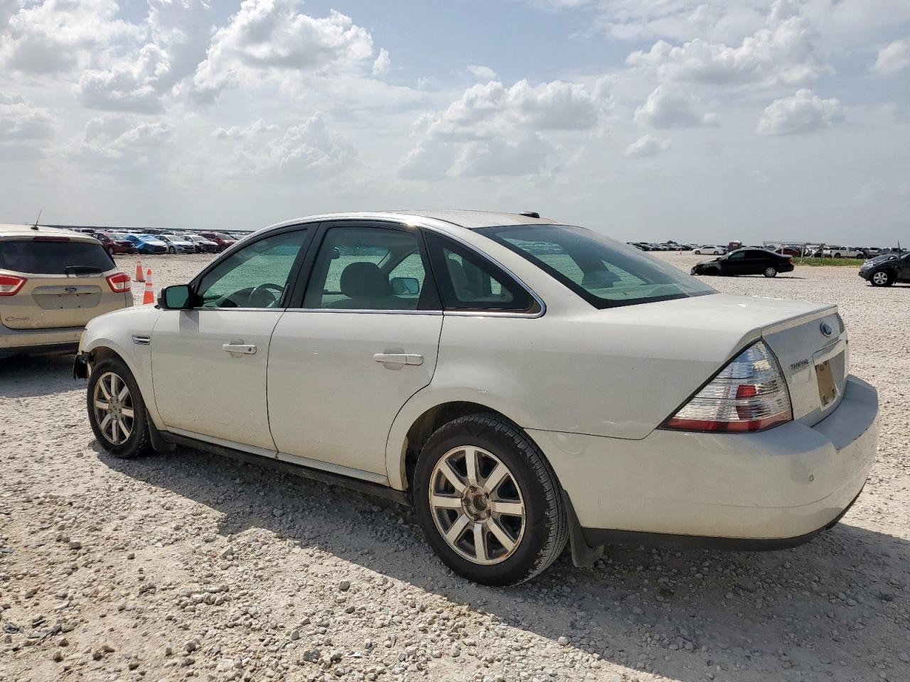 2009 Ford Taurus Sel - Фото 2