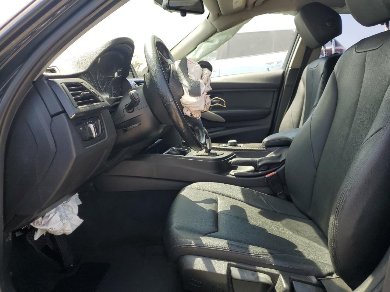2015 BMW 320 I - Фото 7