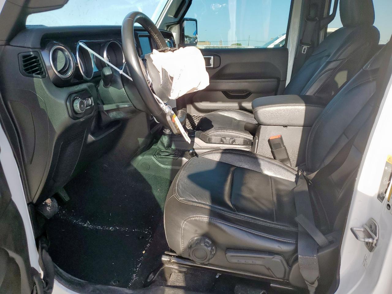 2020 Jeep Wrangler Unlimited Sahara - Фото 7