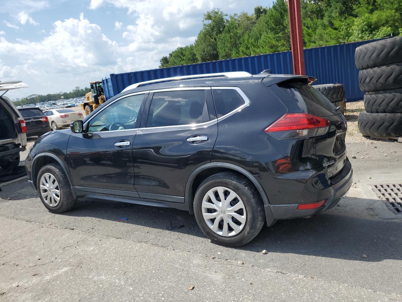 2017 Nissan Rogue S - Фото 2