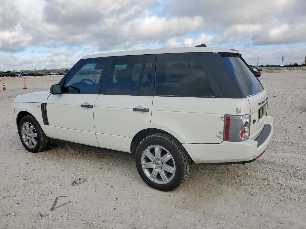 2006 Land Rover Range Rover Hse - Image 2