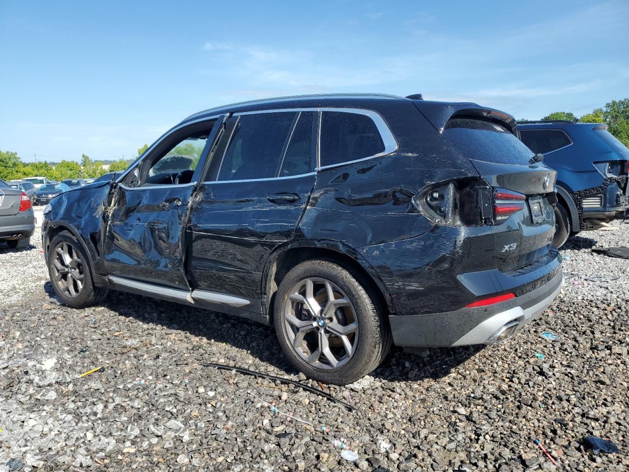 2022 BMW X3 Sdrive30I - Фото 2