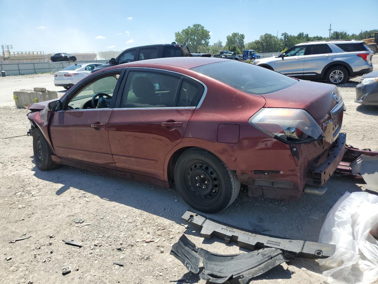 2012 Nissan Altima Base - Image 2