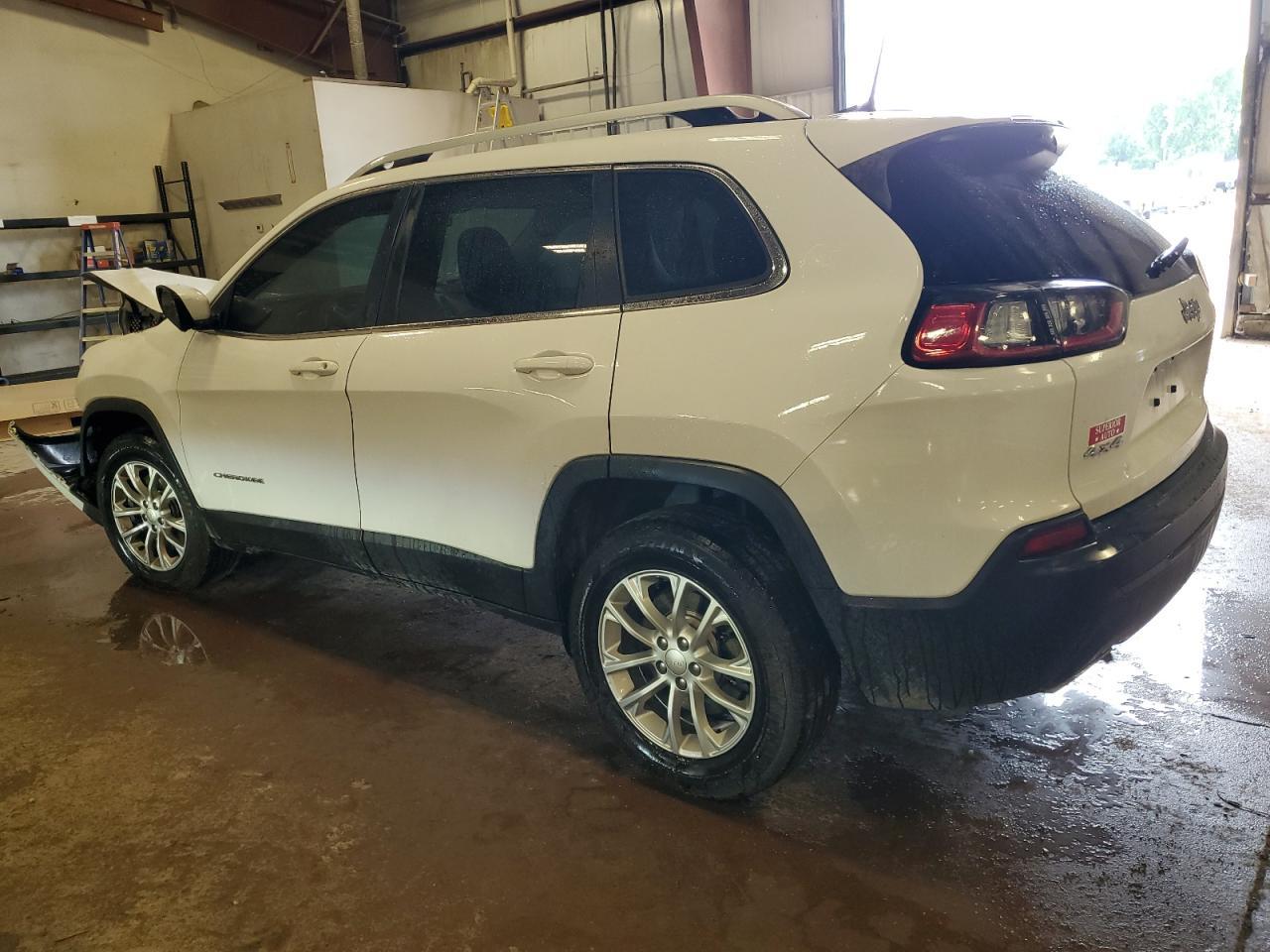 2019 Jeep Cherokee Latitude - Фото 2