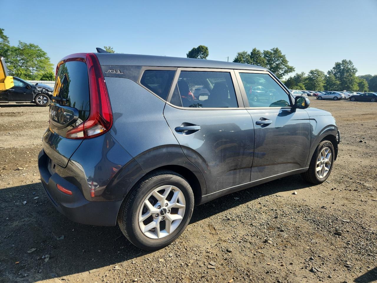 2022 Kia Soul Lx - Фото 3