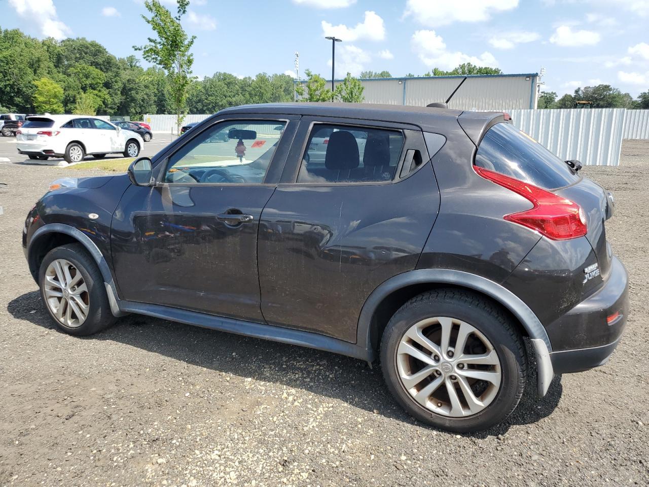2011 Nissan Juke S - Фото 2