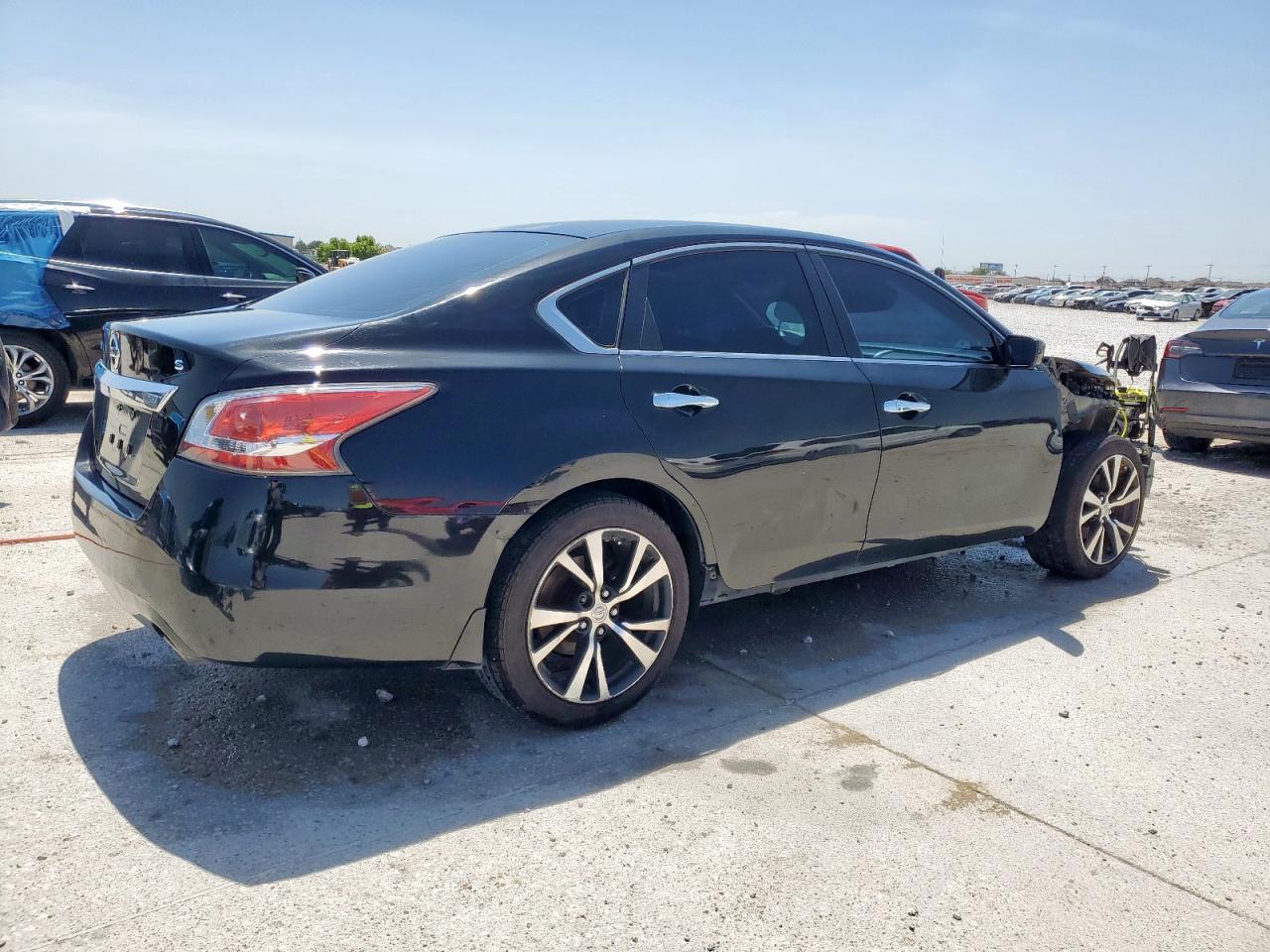 2015 Nissan Altima 2.5 S - Image 3