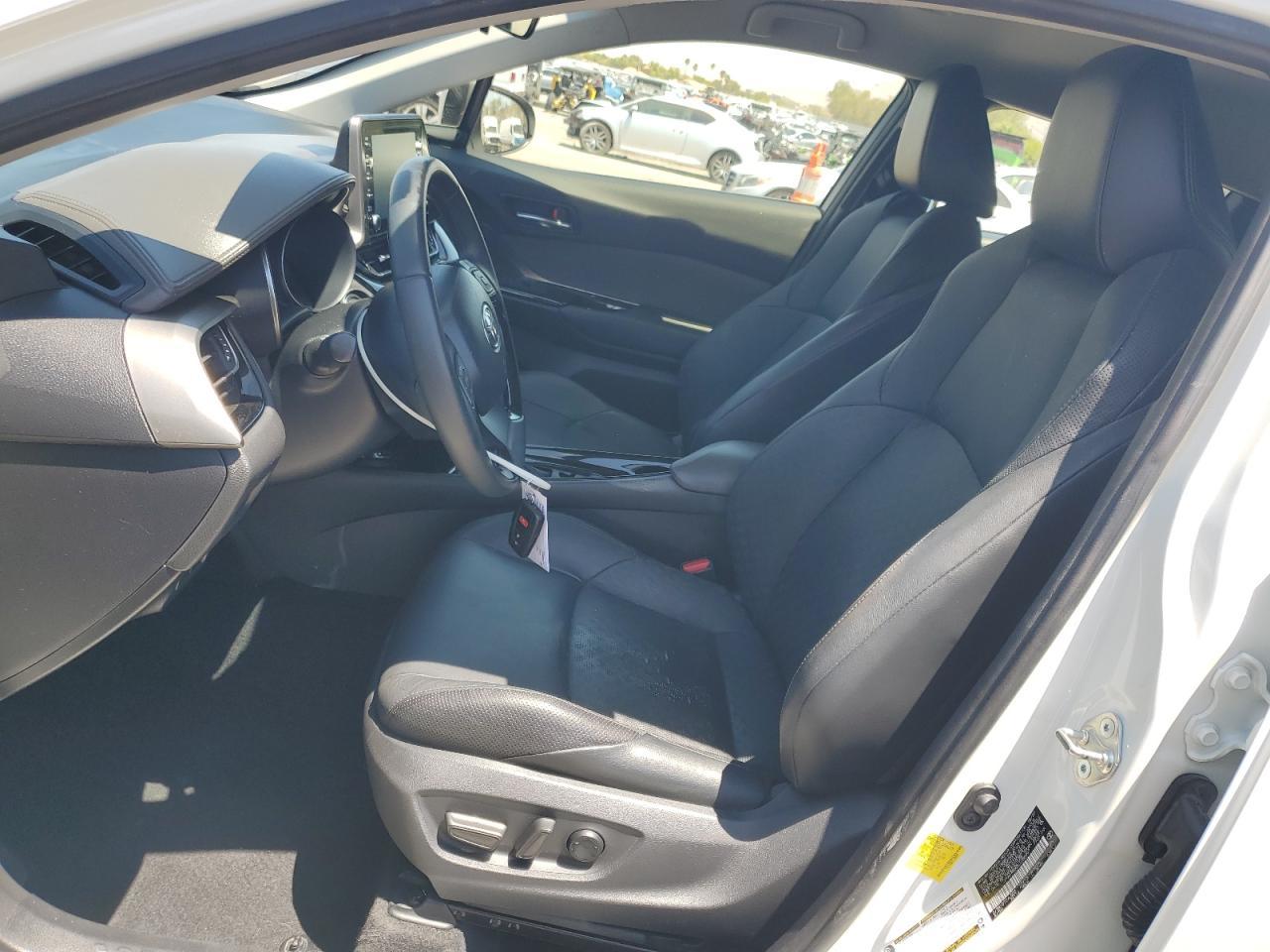 2020 Toyota C-Hr Xle - Фото 7