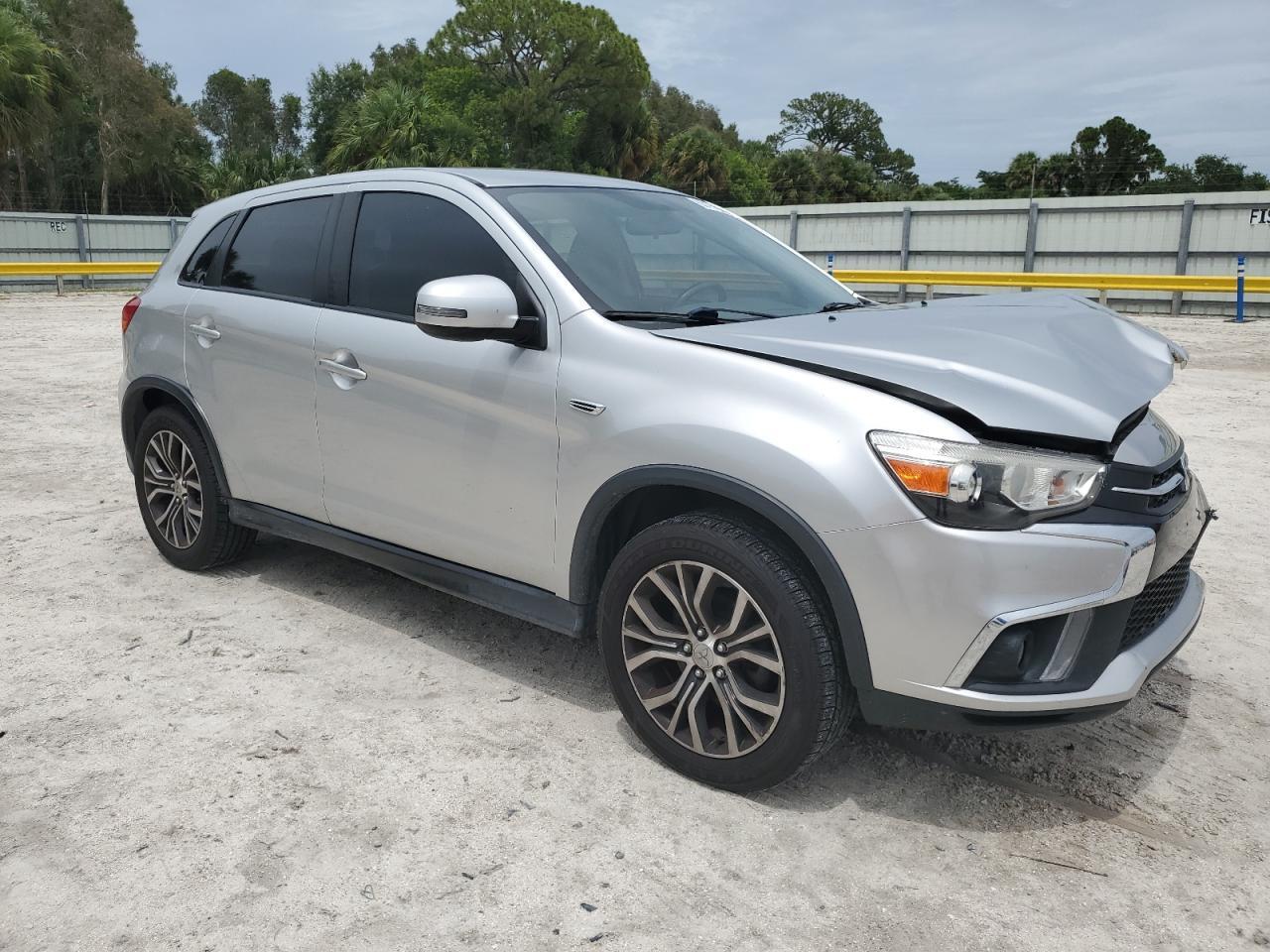 2018 Mitsubishi Outlander Sport Es - Фото 4