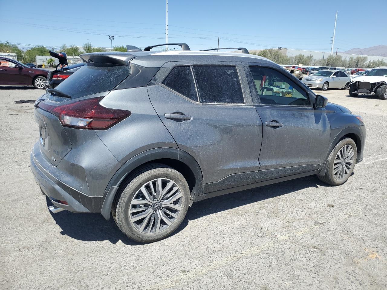2022 Nissan Kicks Sv - Image 3
