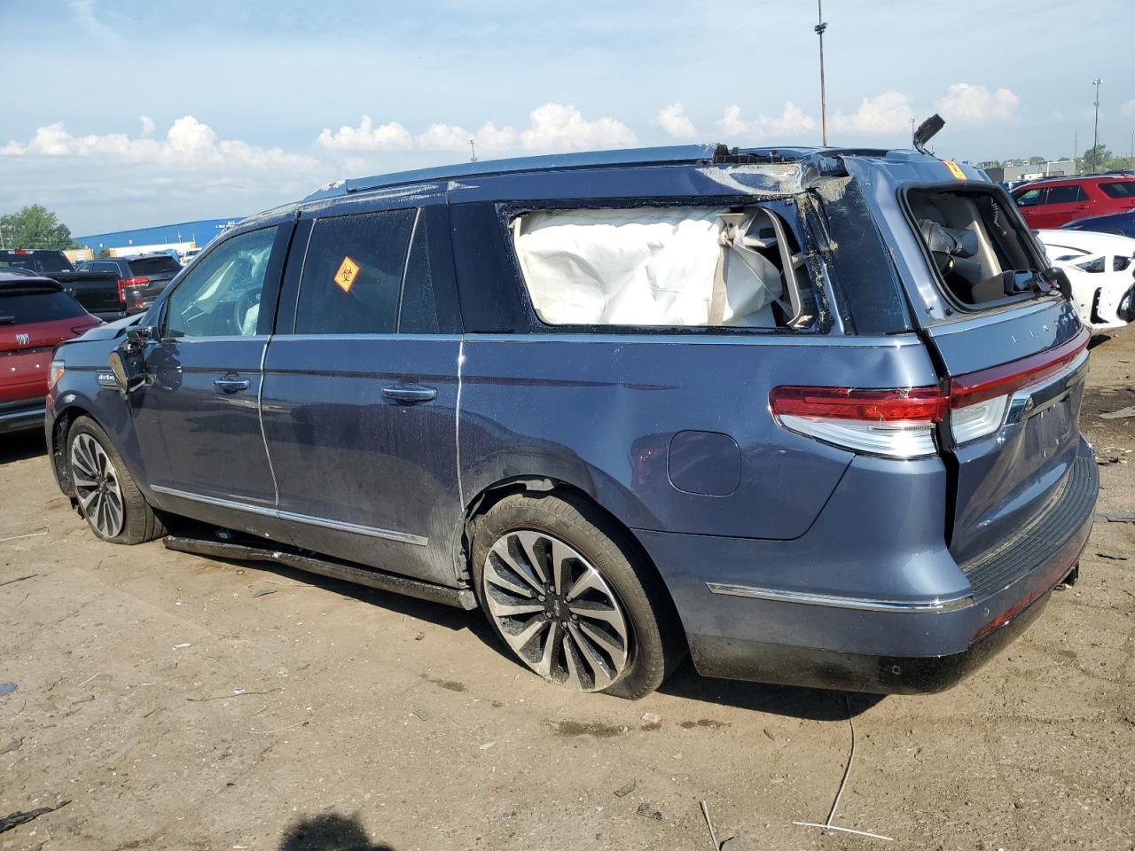 2023 Lincoln Navigator L Reserve - Фото 2