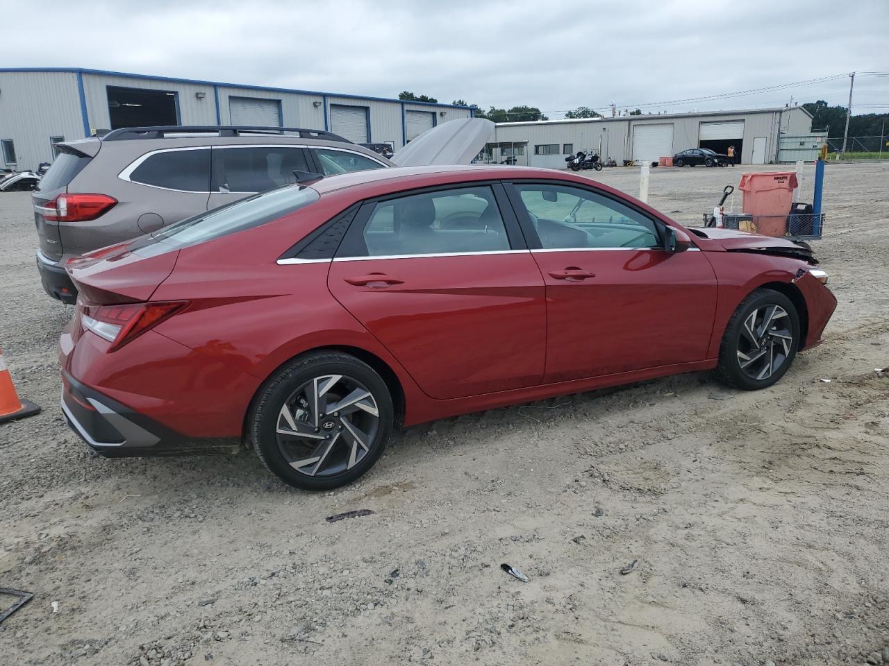 2024 Hyundai Elantra Sel - Image 3