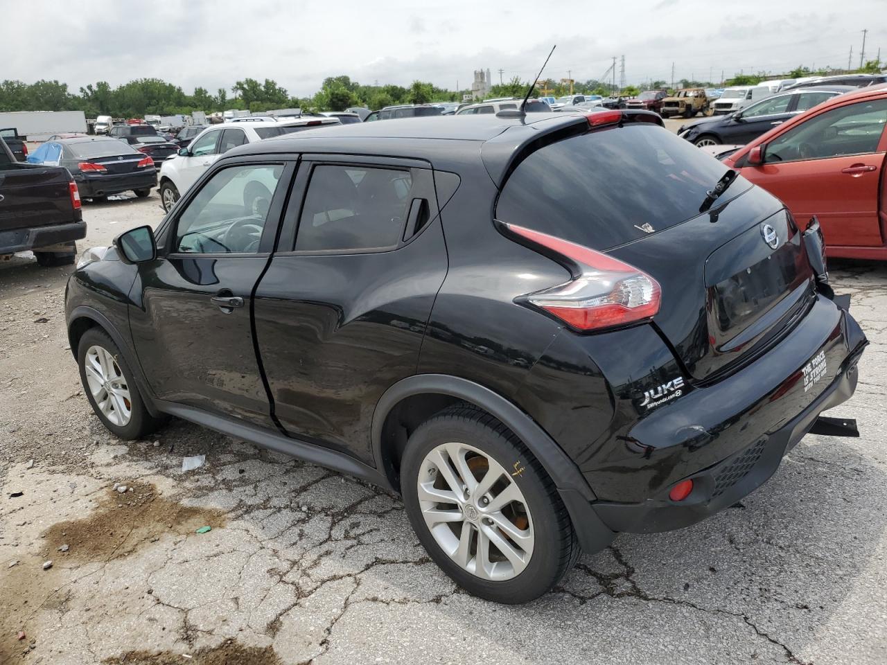 2016 Nissan Juke S - Фото 2