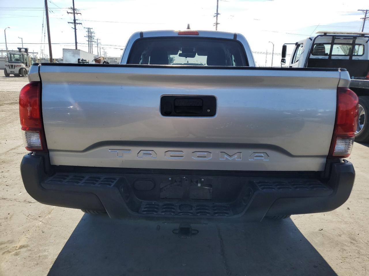 2022 Toyota Tacoma Access Cab - Фото 6