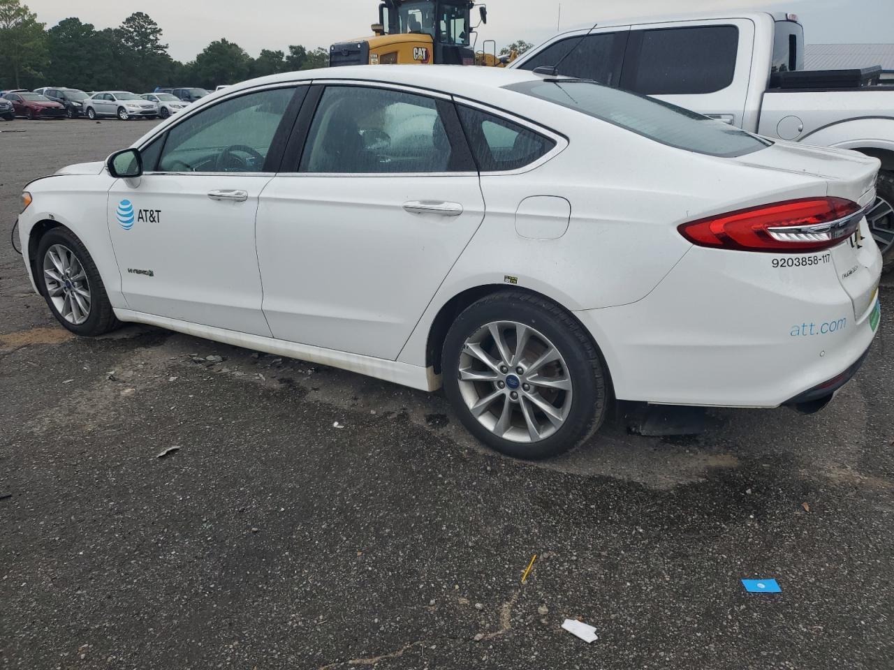 2017 Ford Fusion Se Hybrid - Фото 2
