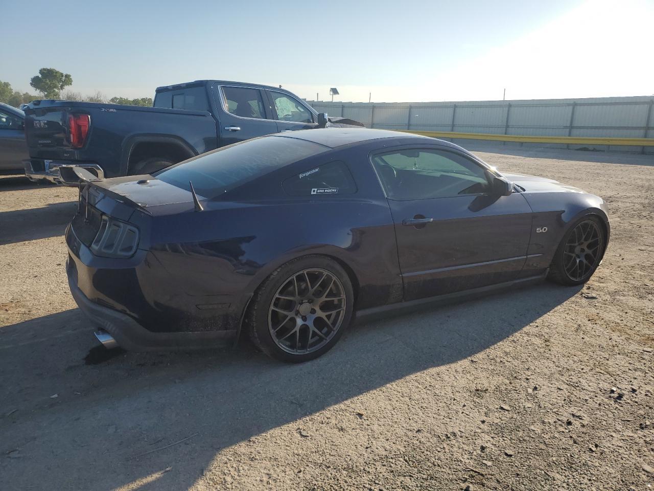 2011 Ford Mustang Gt - Фото 3