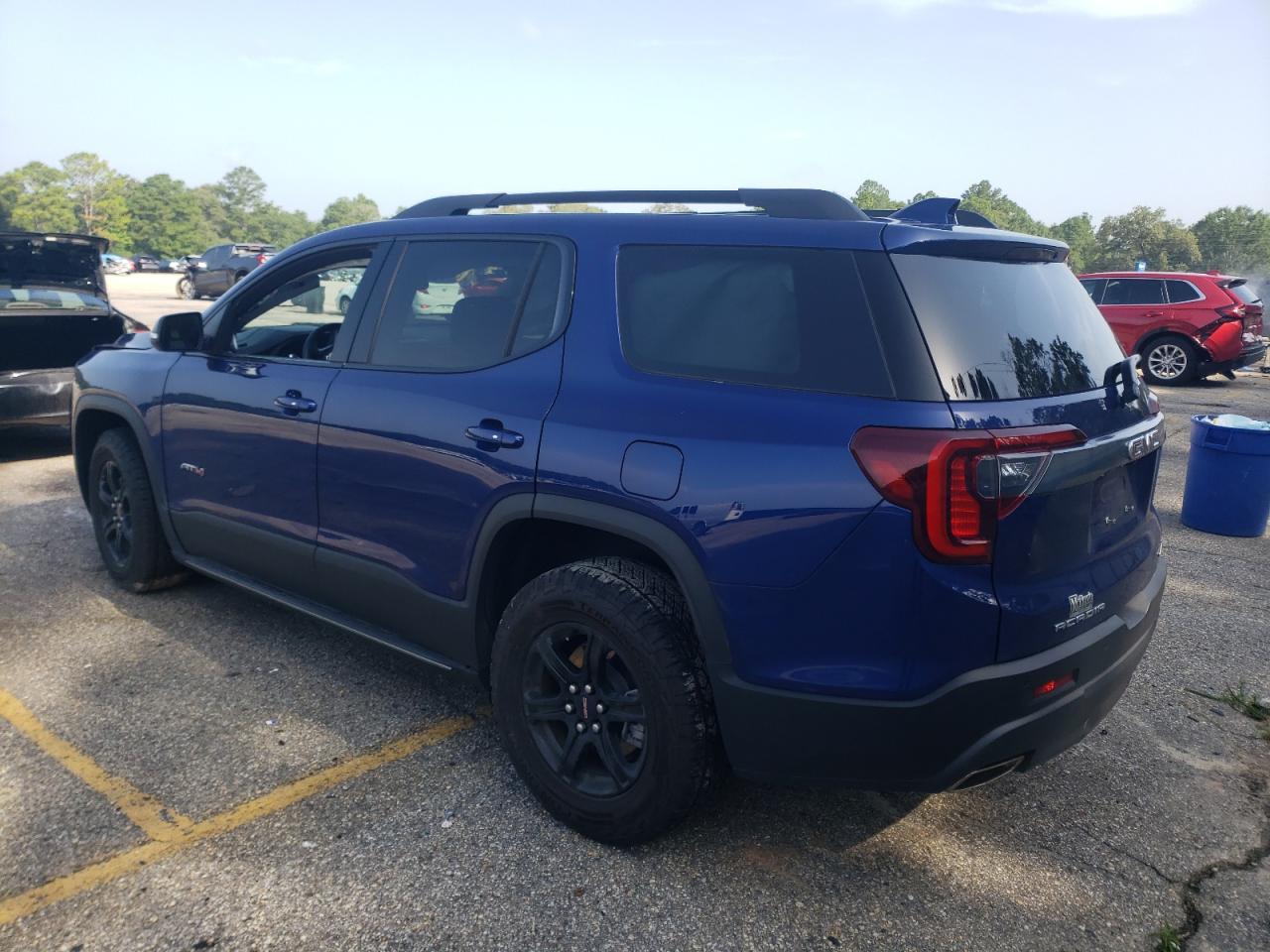 2023 GMC Acadia At4 - Image 2