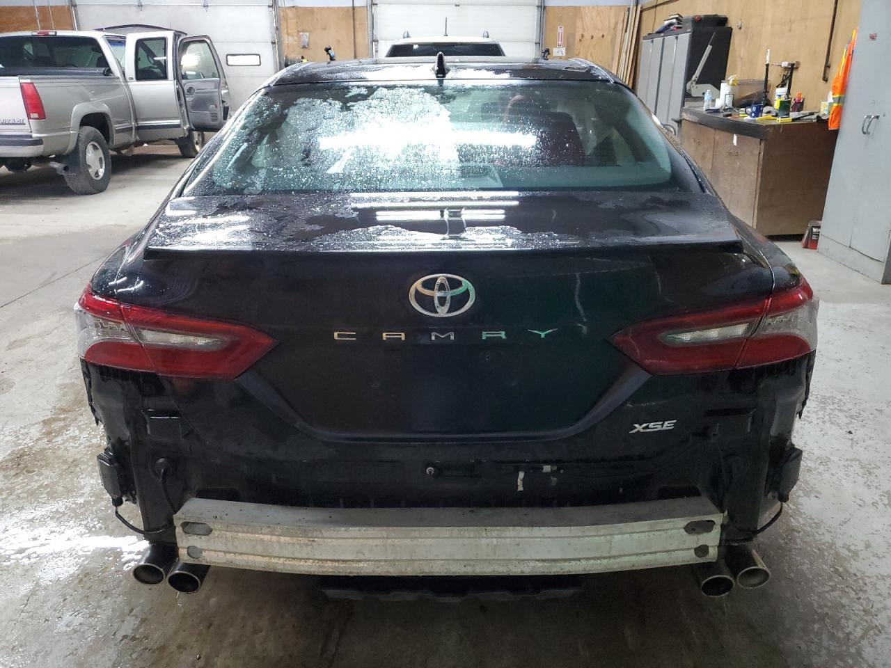 2021 Toyota Camry Xse - Фото 6