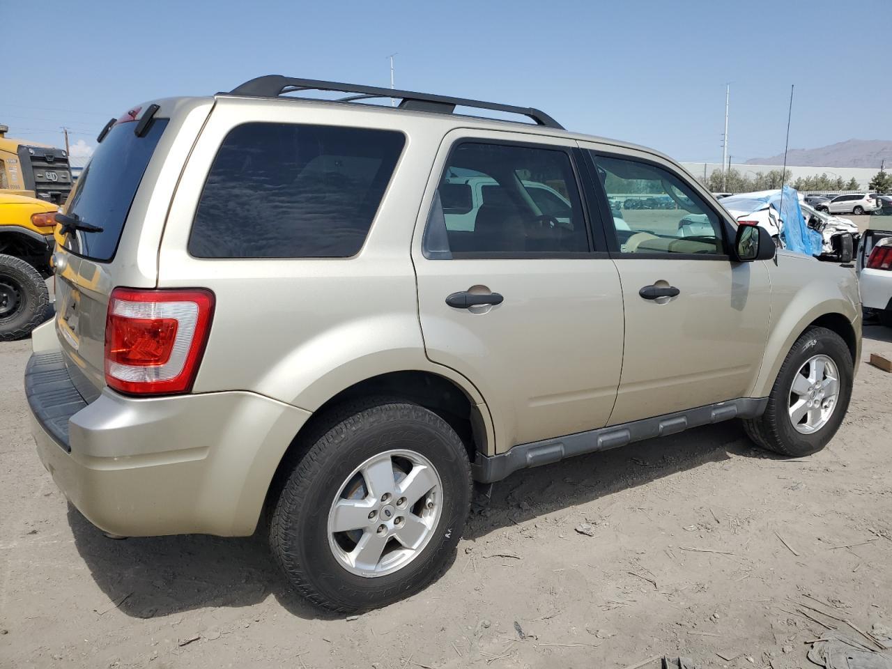 2011 Ford Escape Xlt - Фото 3