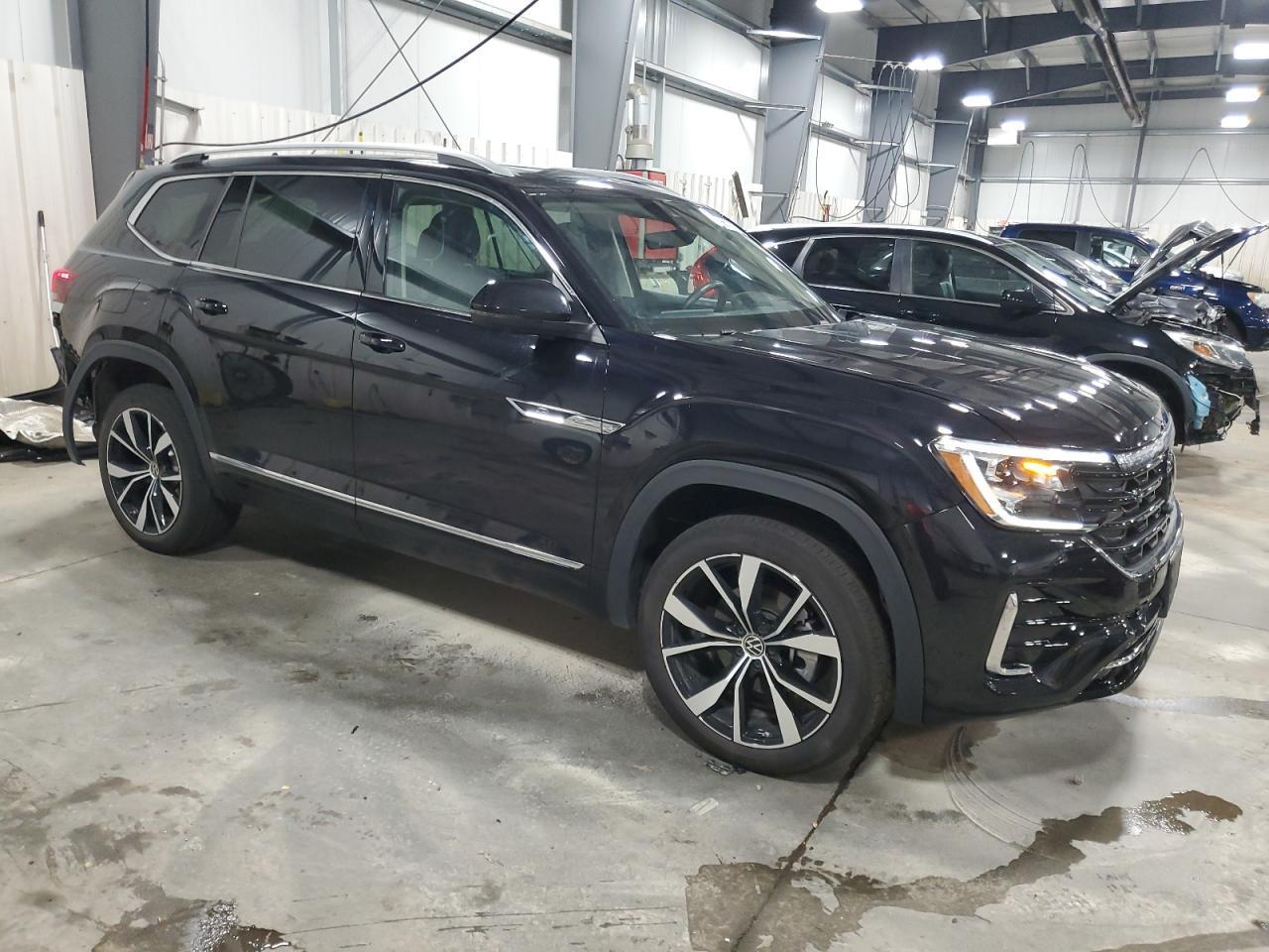 2024 Volkswagen Atlas Sel Premium R-Line - Фото 4
