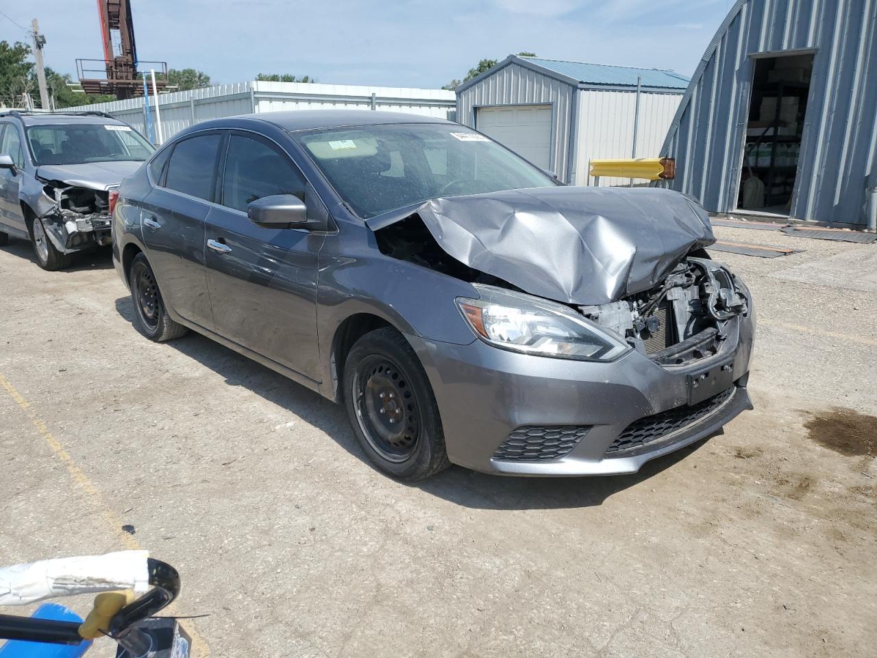 2017 Nissan Sentra S - Фото 4