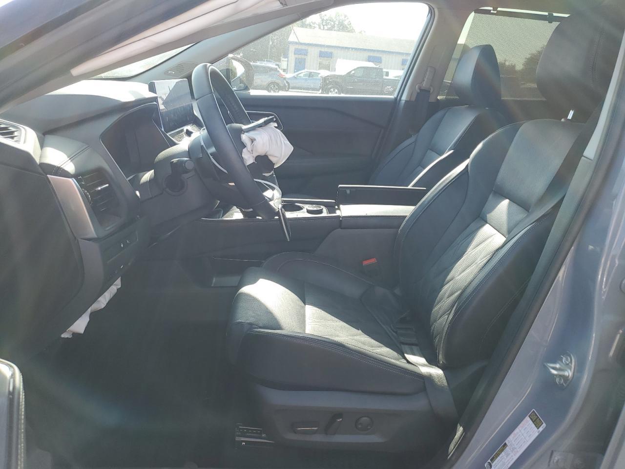 2024 Nissan Rogue Platinum - Фото 7