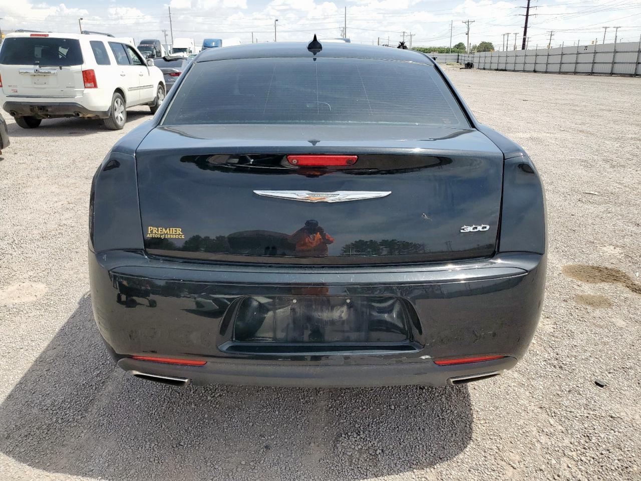 2019 Chrysler 300 Touring - Image 6