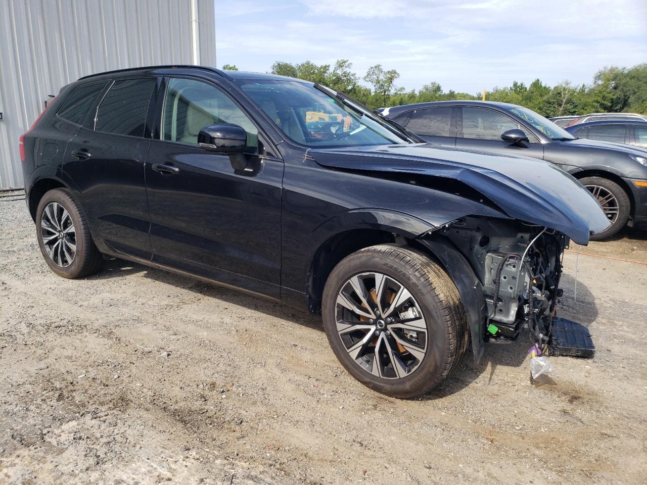 2025 Volvo Xc60 Plus - Фото 4