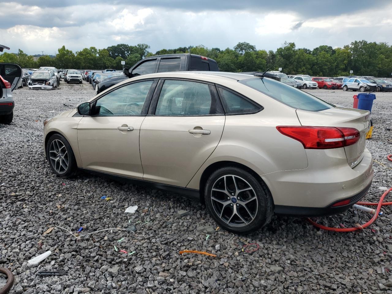 2017 Ford Focus Sel - Image 2