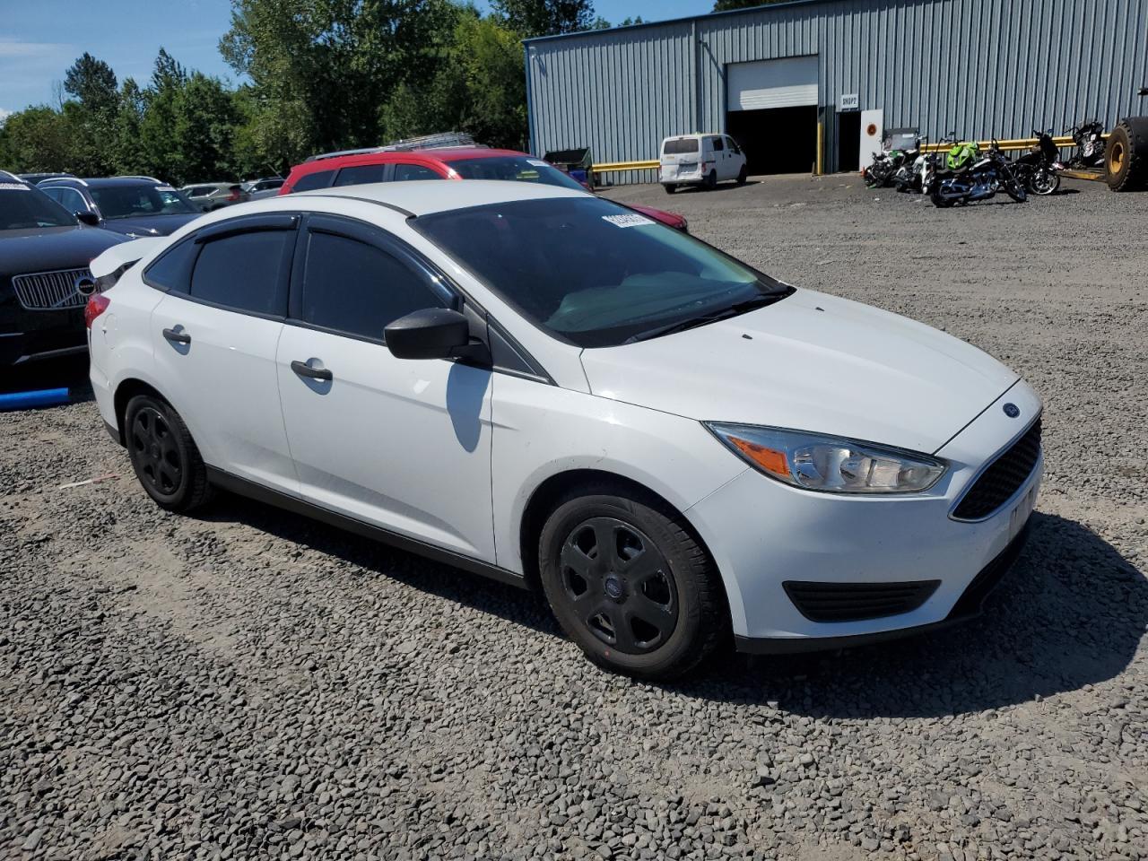2016 Ford Focus S - Фото 4