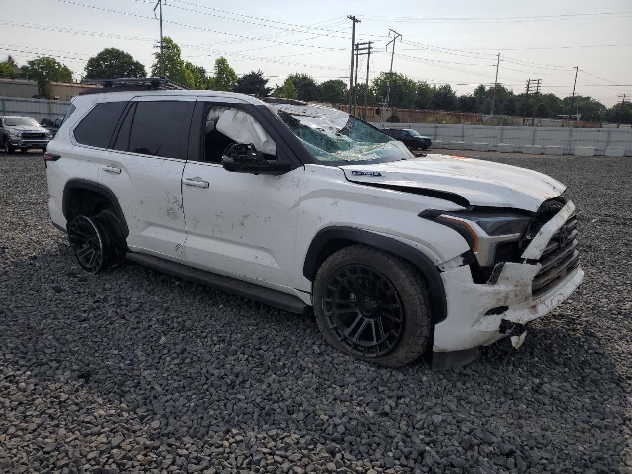 2024 Toyota Sequoia Sr5 - Фото 4