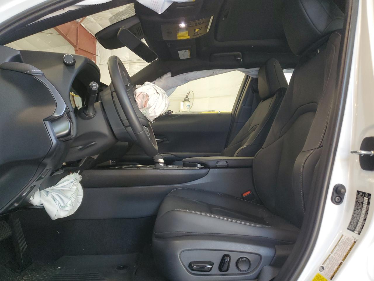 2025 Lexus Ux 300H Base - Фото 7