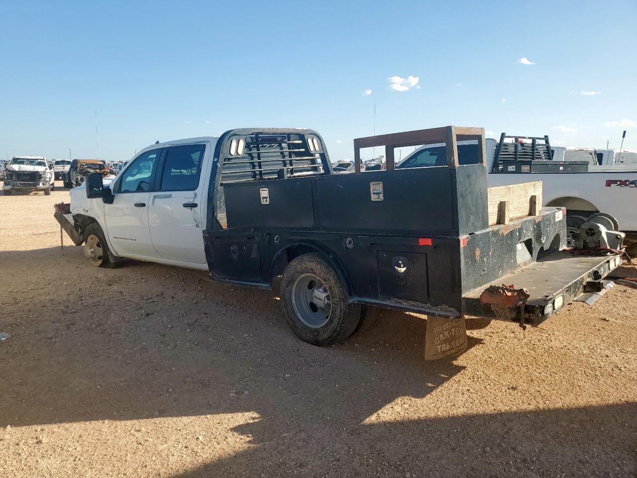 2024 GMC Sierra K3500 - Image 2