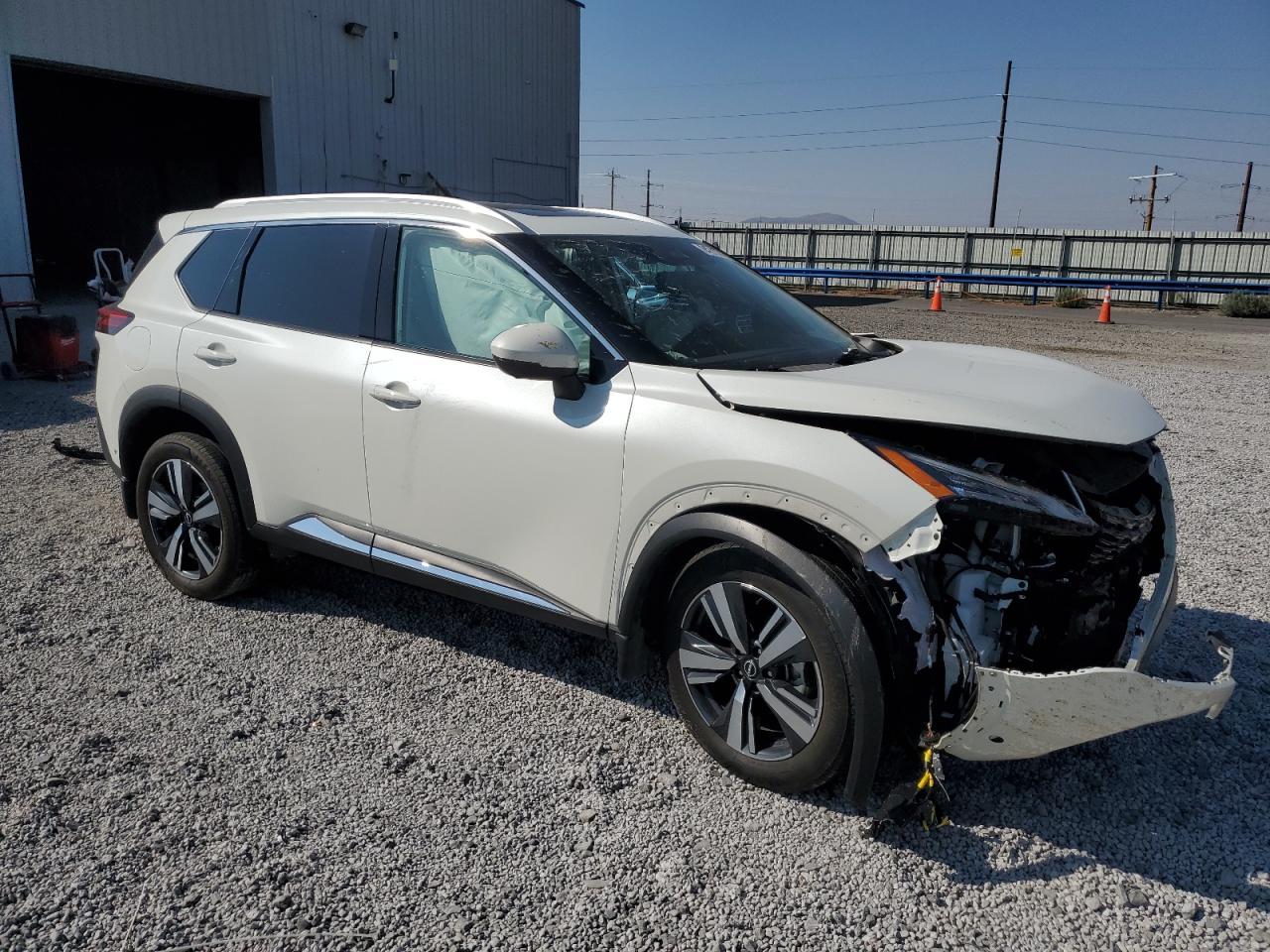 2023 Nissan Rogue Sl - Image 4