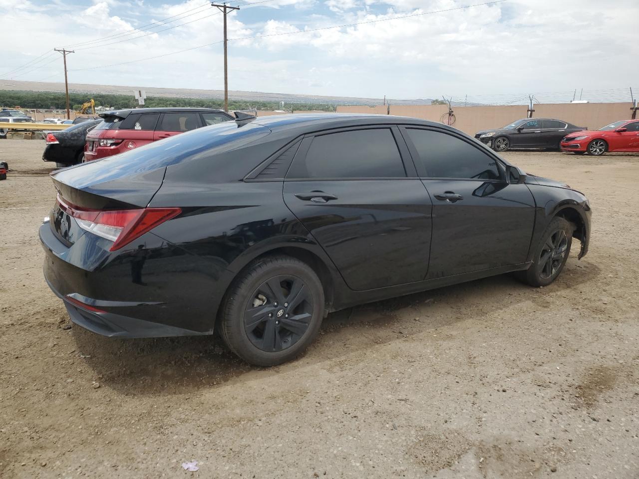 2023 Hyundai Elantra Sel - Фото 3