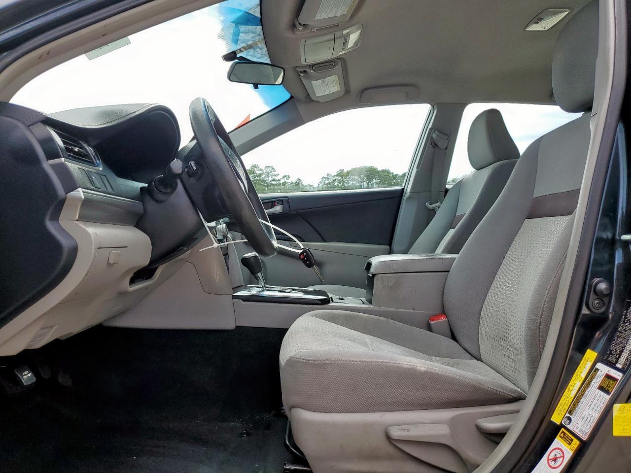 2013 Toyota Camry L - Фото 7