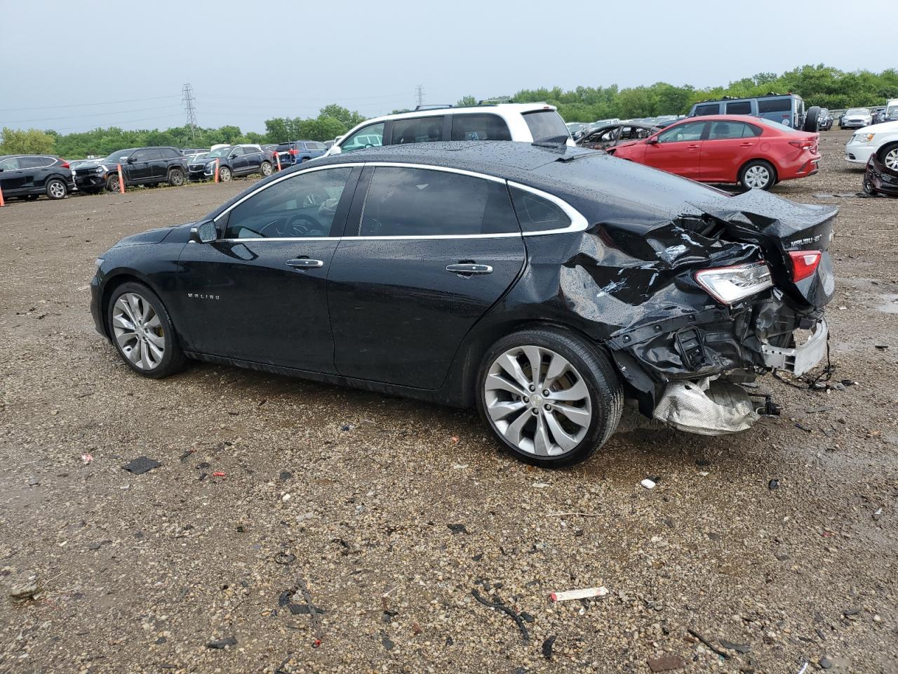 2018 Chevrolet Malibu Premier - Image 2